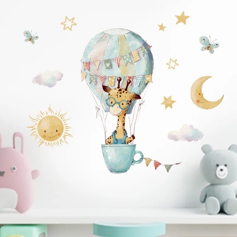 Naklejki ścienne z żyrafami z  – Baby Nursery Wallpaper Girl recenzja i cena