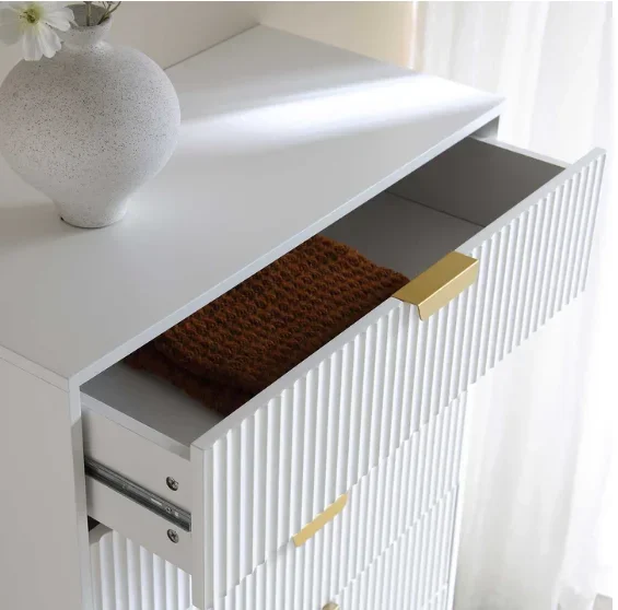 Nowoczesna komoda z dużym prze – Drawer Dresser White recenzja i cena